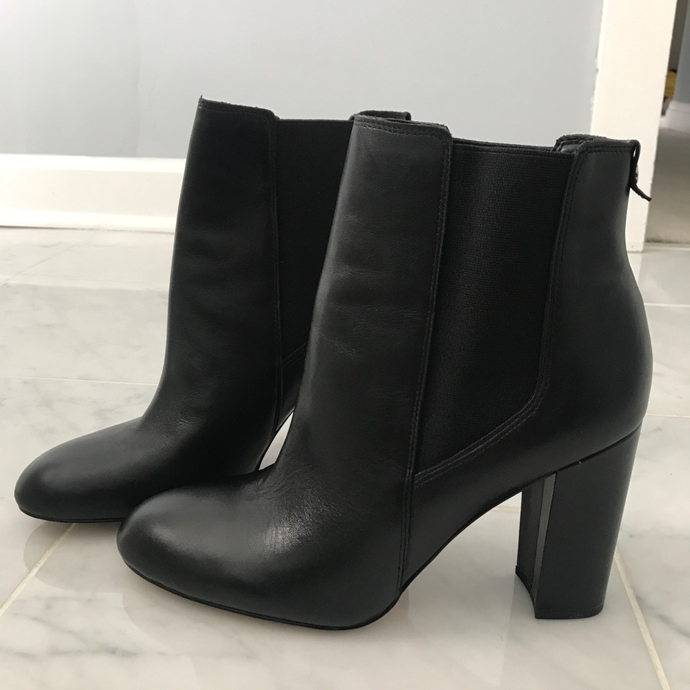 Sam Edelman Case Leather Block-Heel Booties